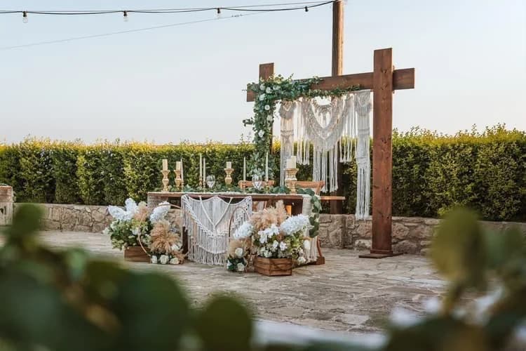 Outdoor ceremony at Liopetro