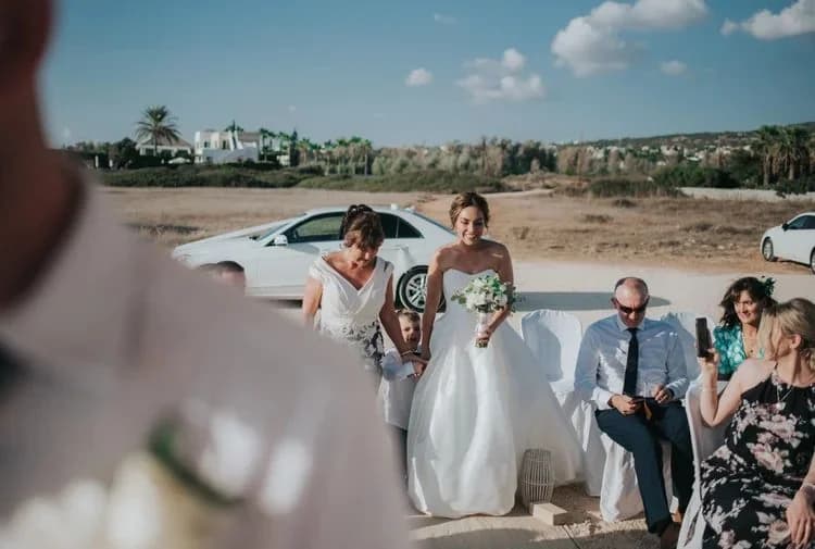 Wedding couple at the Shipwreck ceremony location